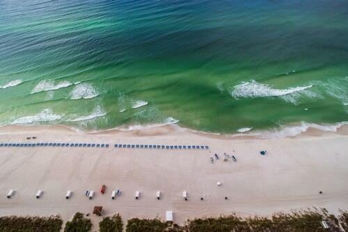 Photo - 5208 Collins St