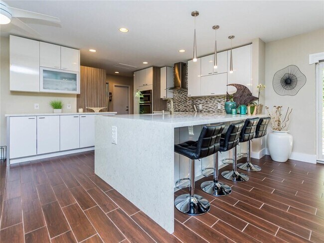 Photo - 2319 NE 16th Ave