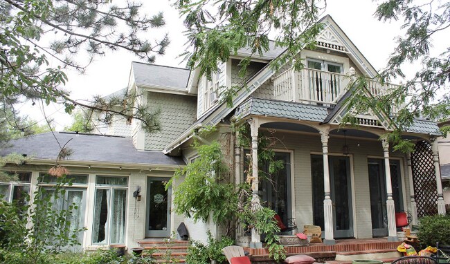 Building Photo - 420 N Downing St