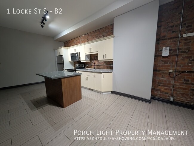 Photo - Gorgeous 4 Bedroom Industrial Style Apartm... Unit B2