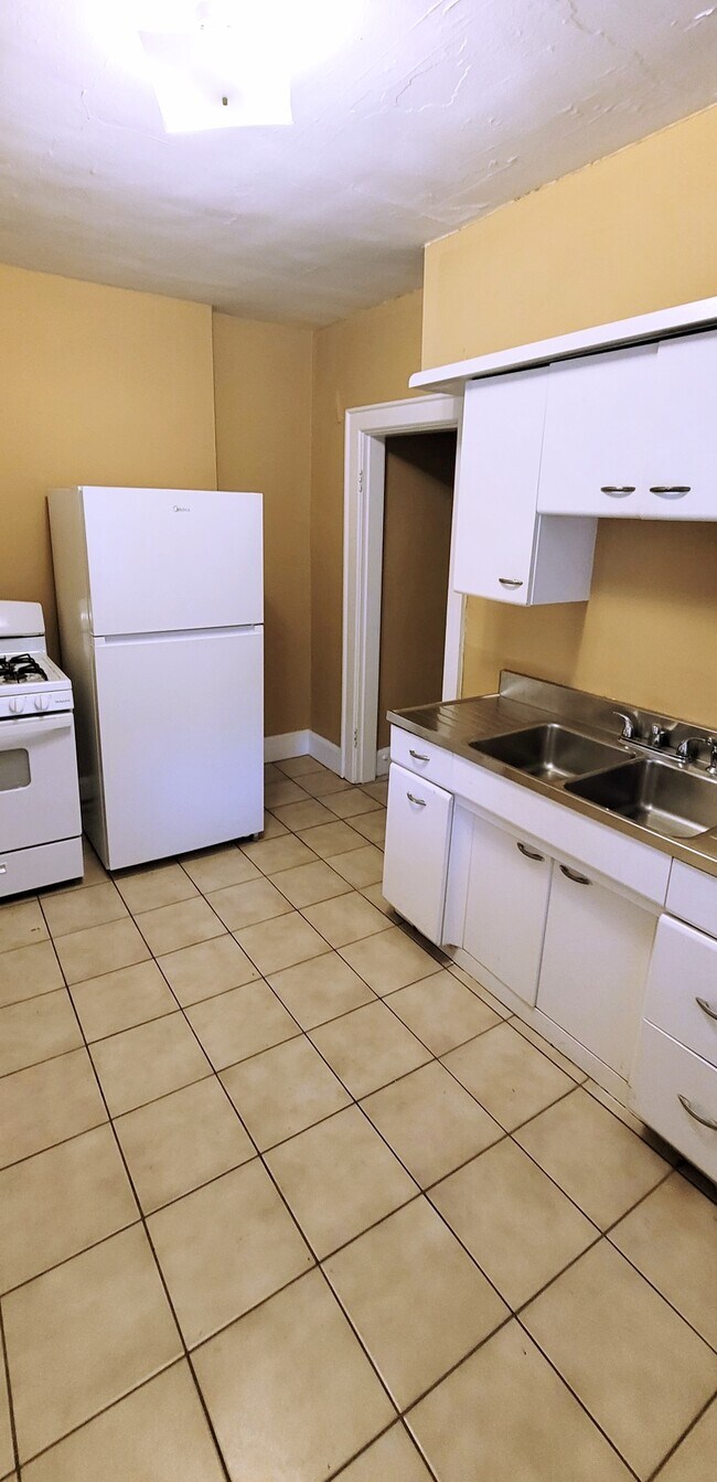 350 1/2 E 20th Ave Unit 350 1/2 E 20th Ave