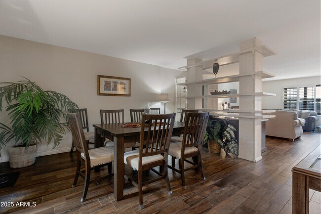 Photo - 5102 N 31st Pl Unit 412