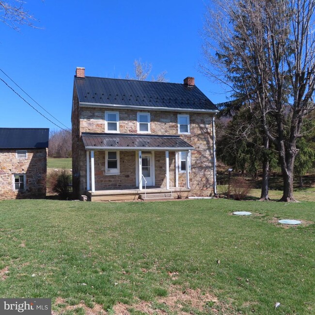 Photo - 11677 Lincoln Way W