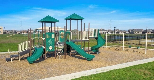 Photo - 388 Kendall Crest Dr