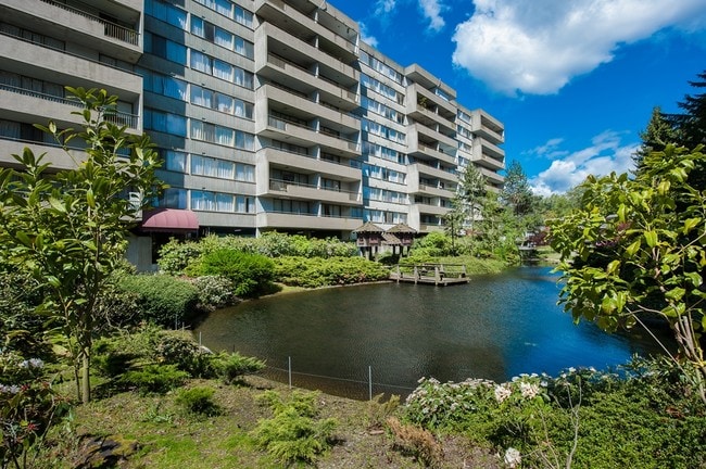 Building Photo - Willow Lake Lodge