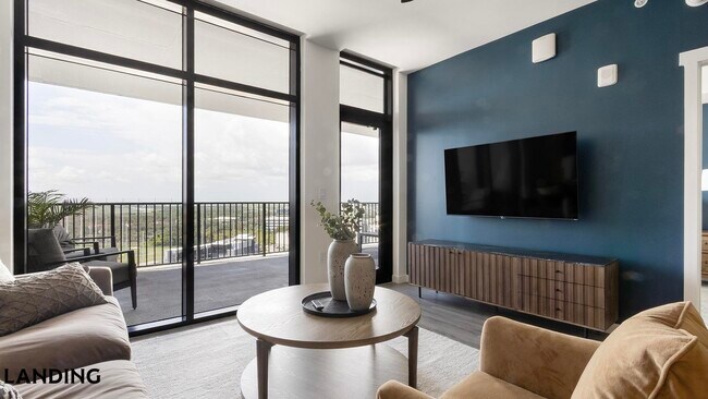 221 Main St N Unit 1605