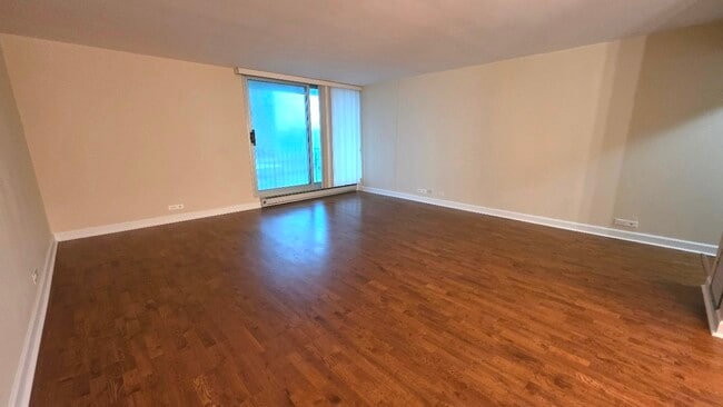 Photo - 6033 N Sheridan Rd Unit 5G