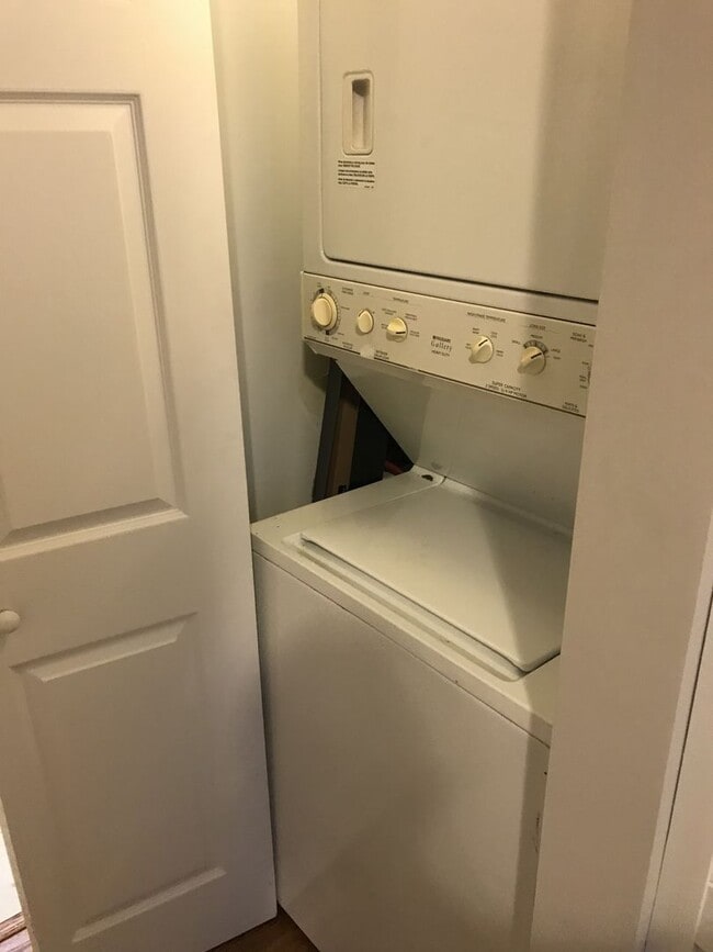 Photo - 3501 W Cortland St Unit 1R