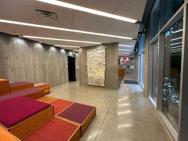 Photo - Modern chill studio in Hayes Valley