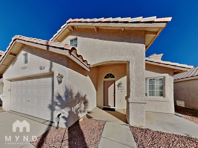 Photo - 7020 Desert Clover Ct House