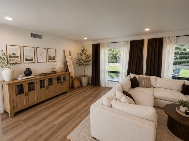 1659 Cromwell Pl