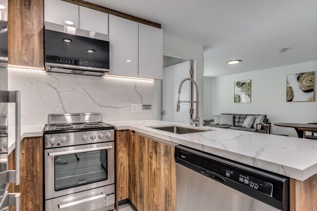 Photo - 1168 Pendrell St Unit 101