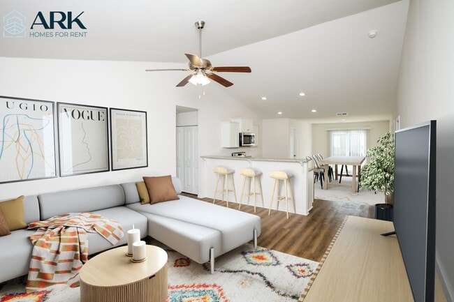 Photo - 457 Conifer St