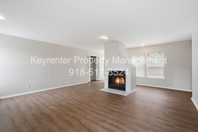 Photo - 6506/6508 E 90th St Duplex Unit 6506