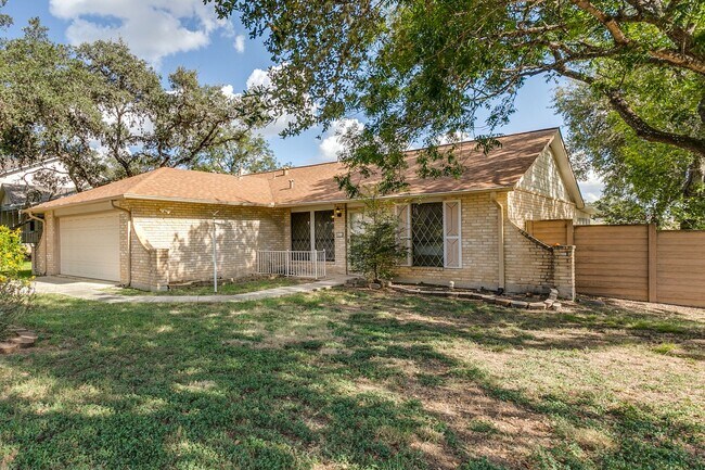 Charming 3-bedroom, 2 bath home in desirab... - Charming 3-bedroom, 2 bath home in desirab...