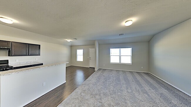 Photo - Very Nice 4 Bedroom 2 Bath Home in Yukon Schools.