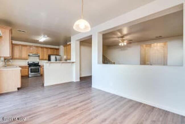 Photo - Bright, Spacious Living in Julian Ranch