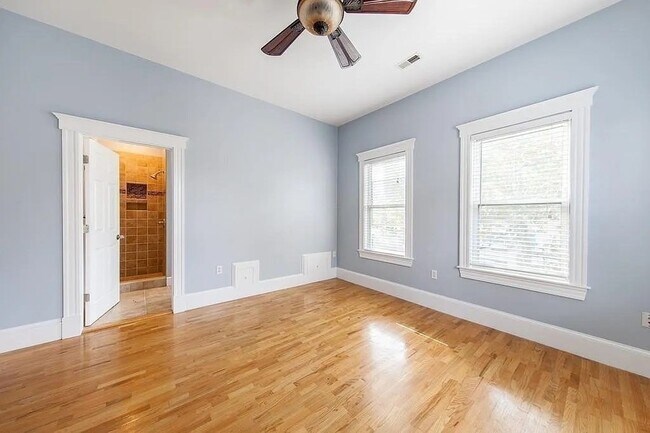 Photo - 88 G St Unit #2