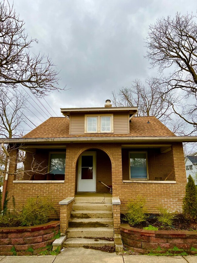 Building Photo - Available August 2026; Monthly Rent $750 Rental