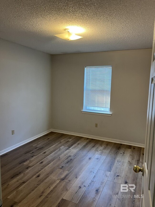 Photo - 13 Burlington Dr