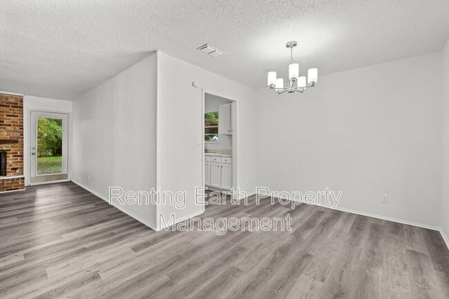 Photo - 6140 Cherry Hill Rd