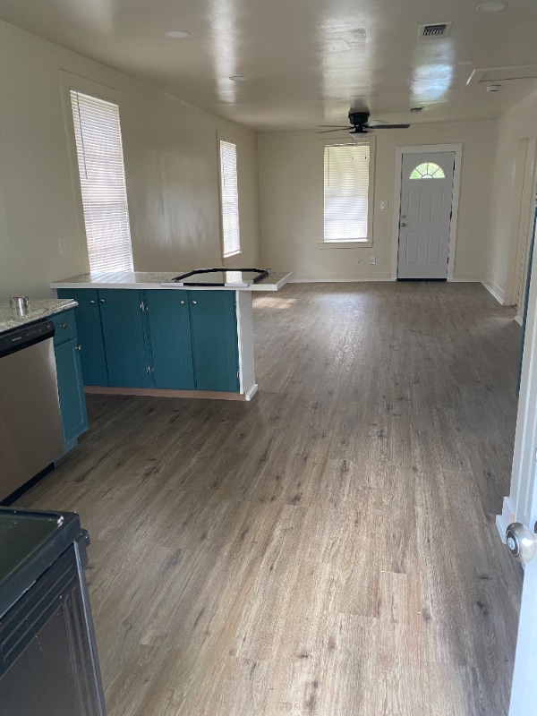 Photo - 508 W 6th St