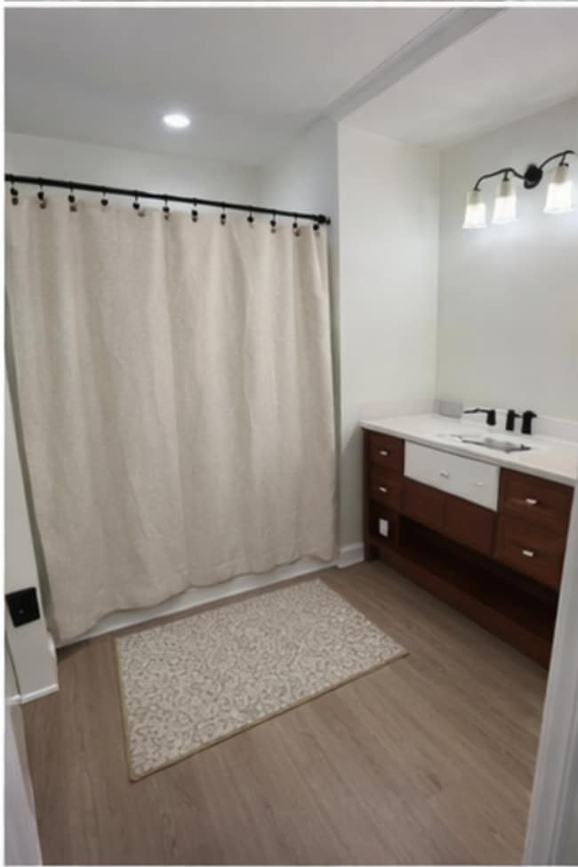 Photo - 201 Sheffield Ln