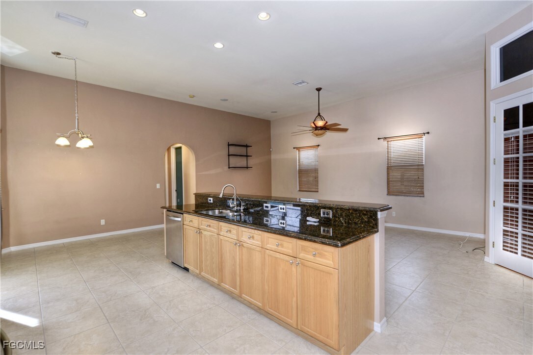 Photo - 522 SE 13th St