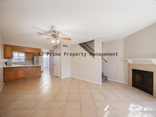 Photo - 1055 W 5th St