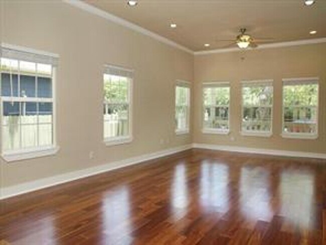 Photo - 5308 Duval St