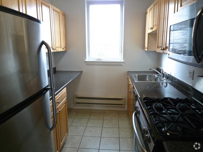 Building Photo - 56 Brattle St Unit PH Rental