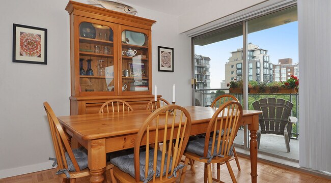 Photo - Kerrisdale Towers A & B