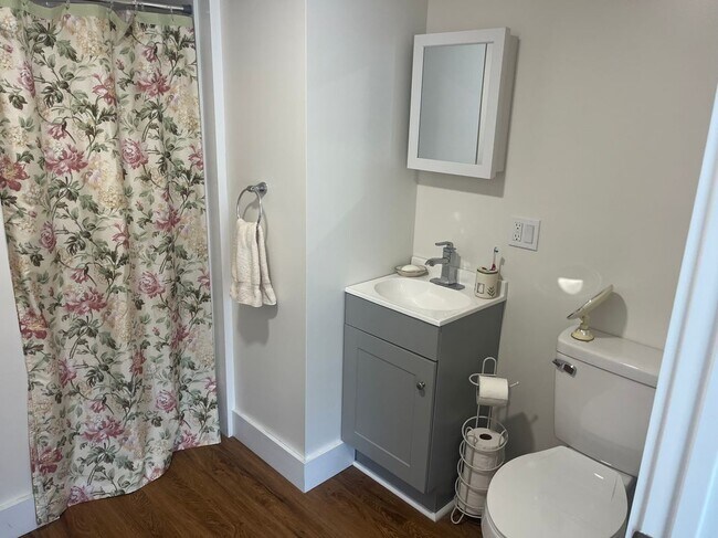 281 Main St Unit 1