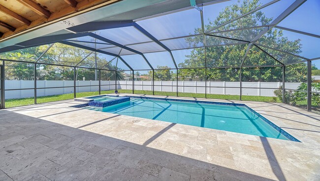 Photo - 3 Bedroom, 2 Bath Home with Pool Near Sies...