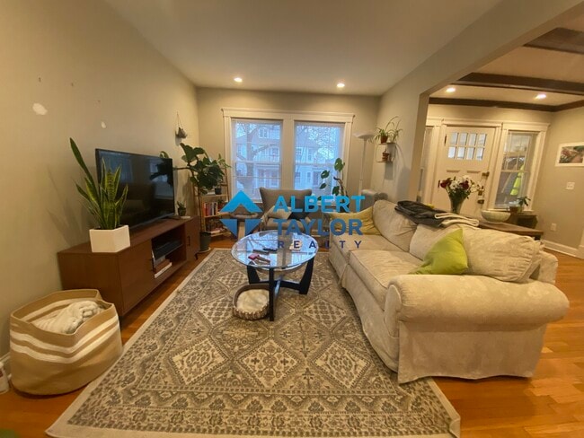 Photo - 21 Moraine St Unit 1