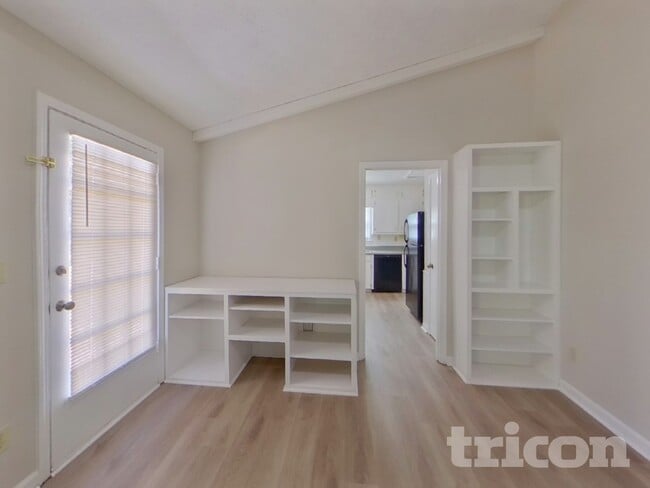 Photo - 1763 Lamancha Dr NW