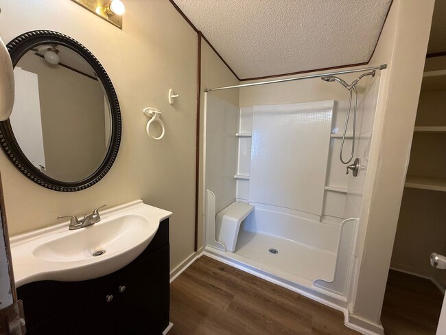 Photo - 3 Bedroom 2 bath mobile home