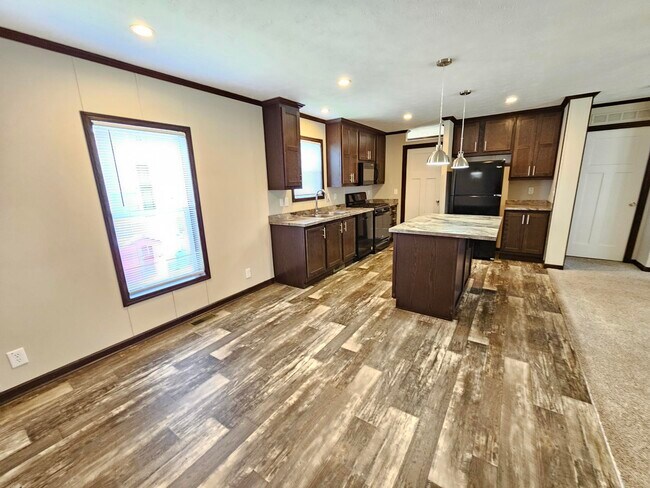 Photo - 46000 Geddes Rd