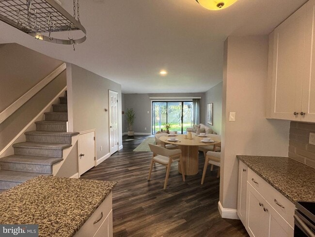 Photo - 42 Landmark Dr