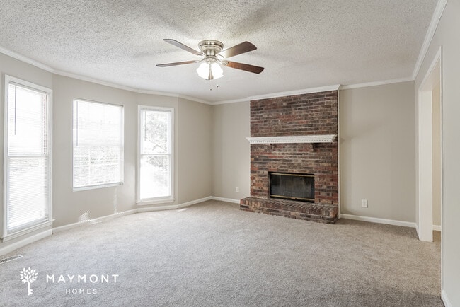 Photo - 1208 Americana Dr