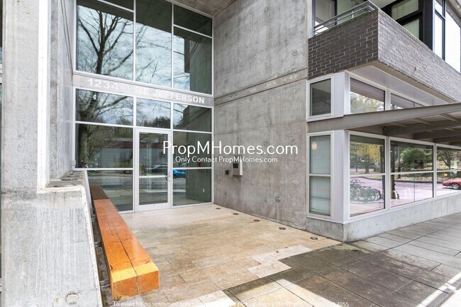 Photo - Modern Goose Hollow Condo w/ City Views – ... Unit 501
