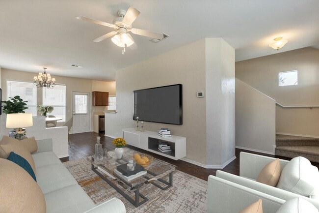 Photo - 519 Pickens Ln