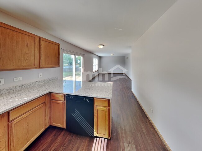 Photo - 2122 Willow Lakes Dr