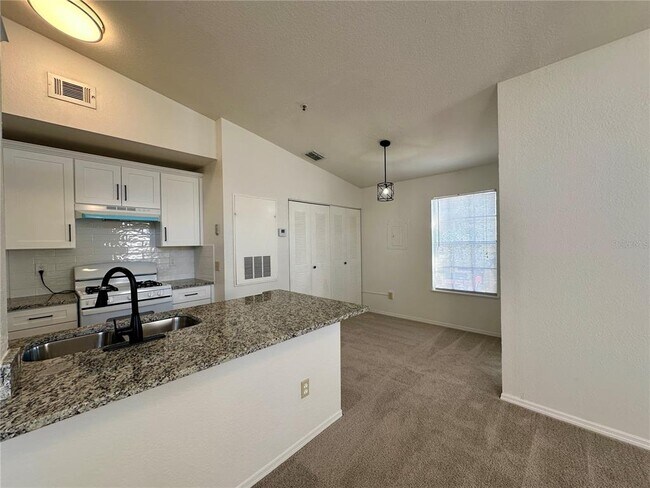 Photo - 1612 Columbia Arms Cir Unit 237