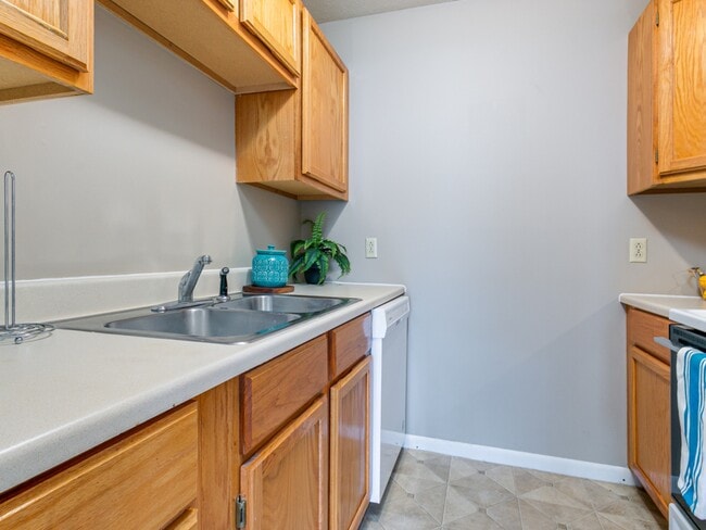Cheverly - 1001-1015 Bluemont