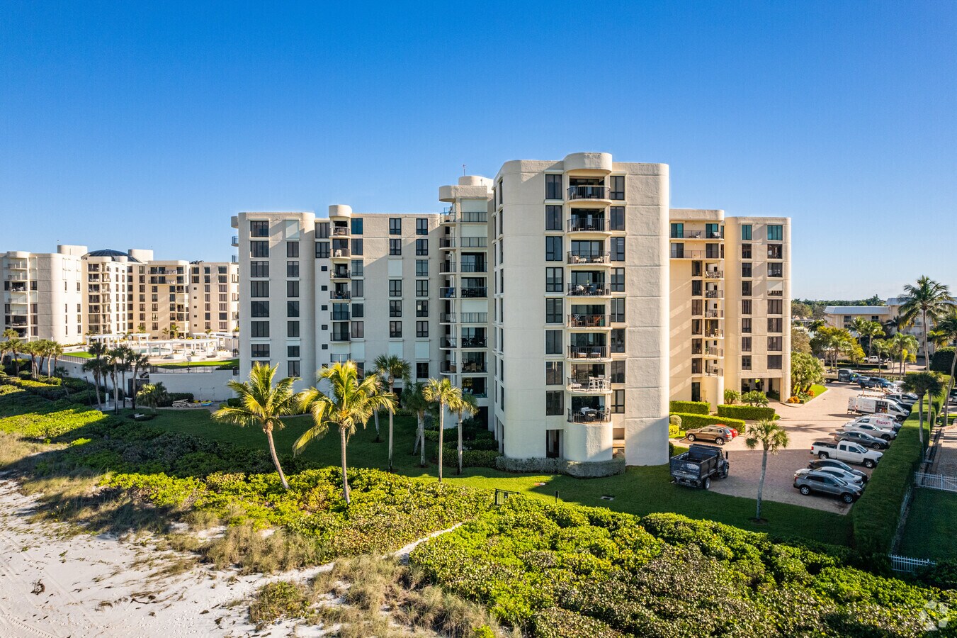 Parte posterior del edificio - LAUSANNE A CONDOMINIUM