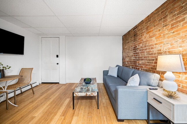 Photo - 242 Mccormick Pl Unit ID1056122P