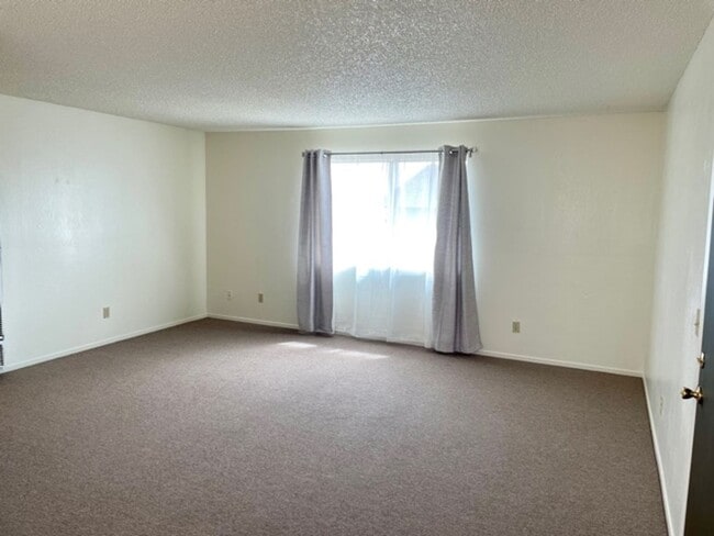 880 S 10th St Unidad 880 C S. 10th Street