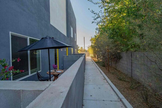 Photo - 3232 N 37th St