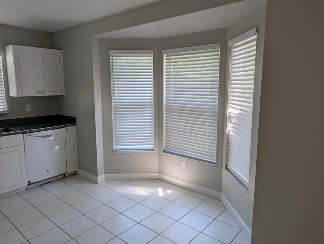Photo - 3570 Sugarplum Ln